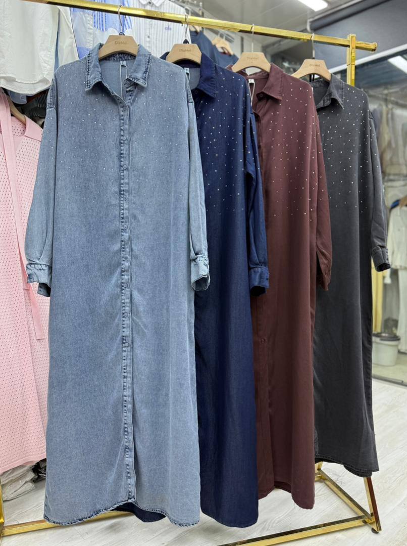 Shimmer Denim Maxi Dress
Джинсовое платье-рубашка со ст...