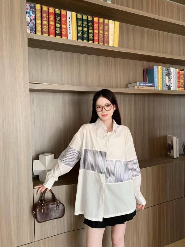 Стильная рубашка с контрастными вставками