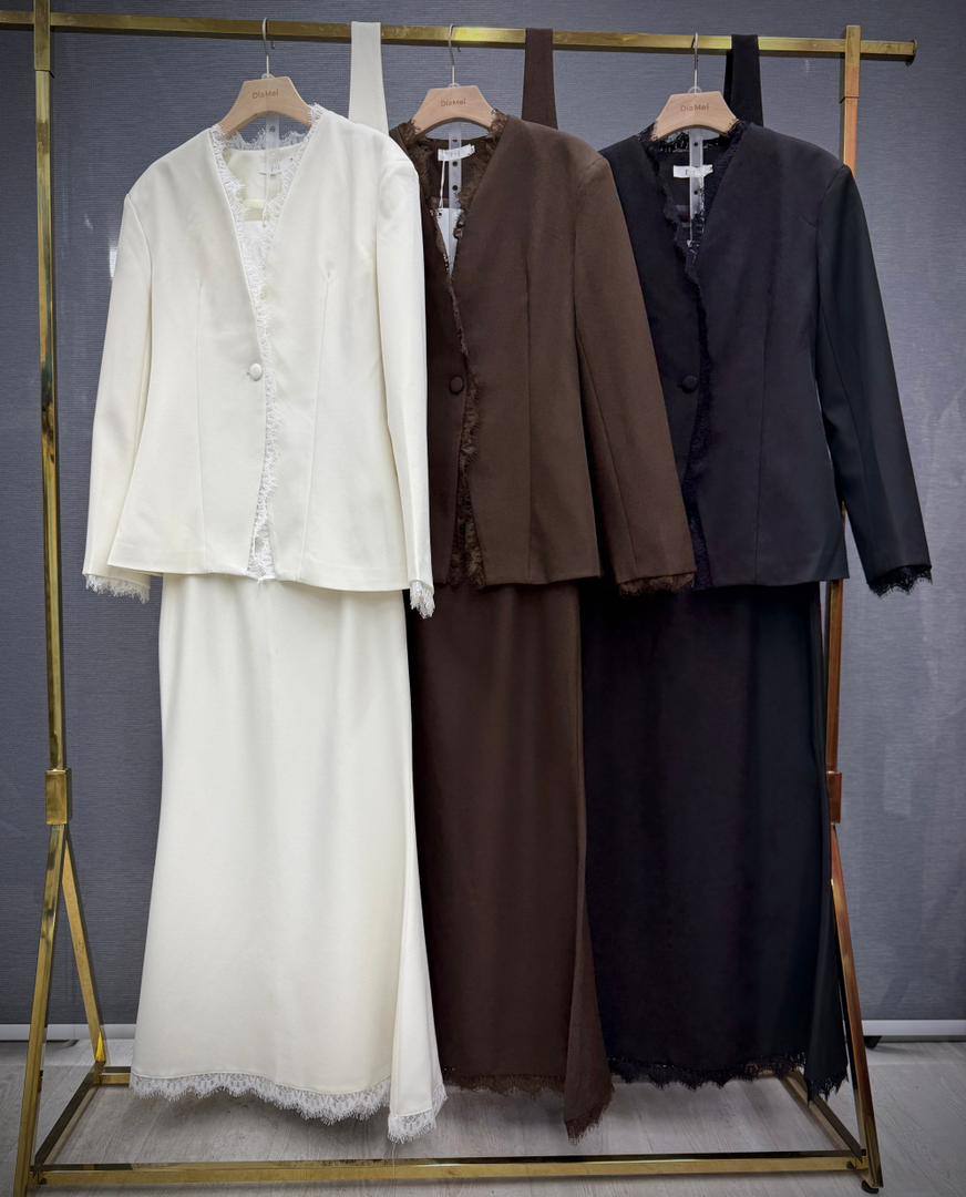 Muslim Lace Set
Муслим двойка с кружевной отделкой
(жак...