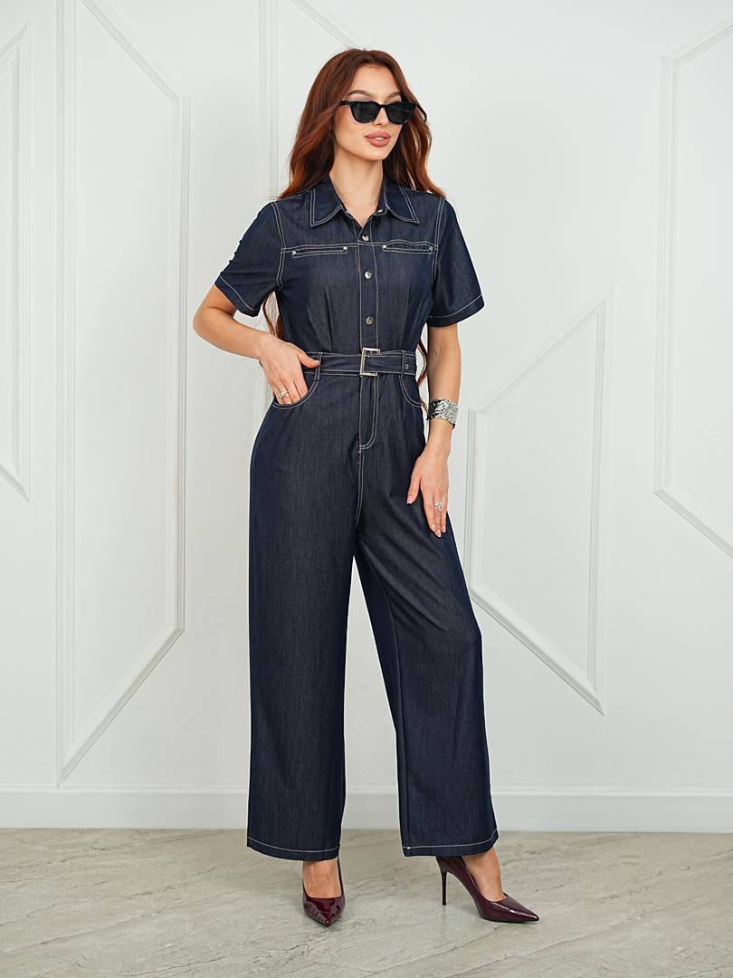 Стильный комбинезон с поясом