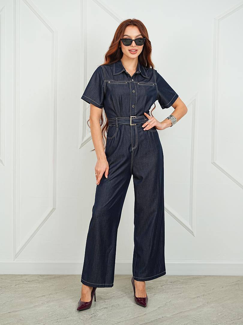 Стильный комбинезон с поясом