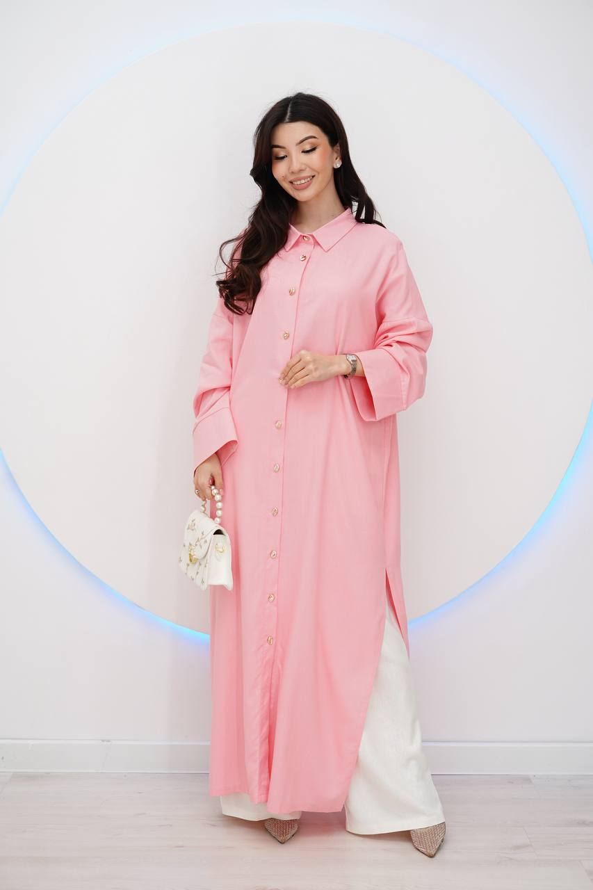 Новинка!
Свободный рубашечный костюм в стиле oversize —...