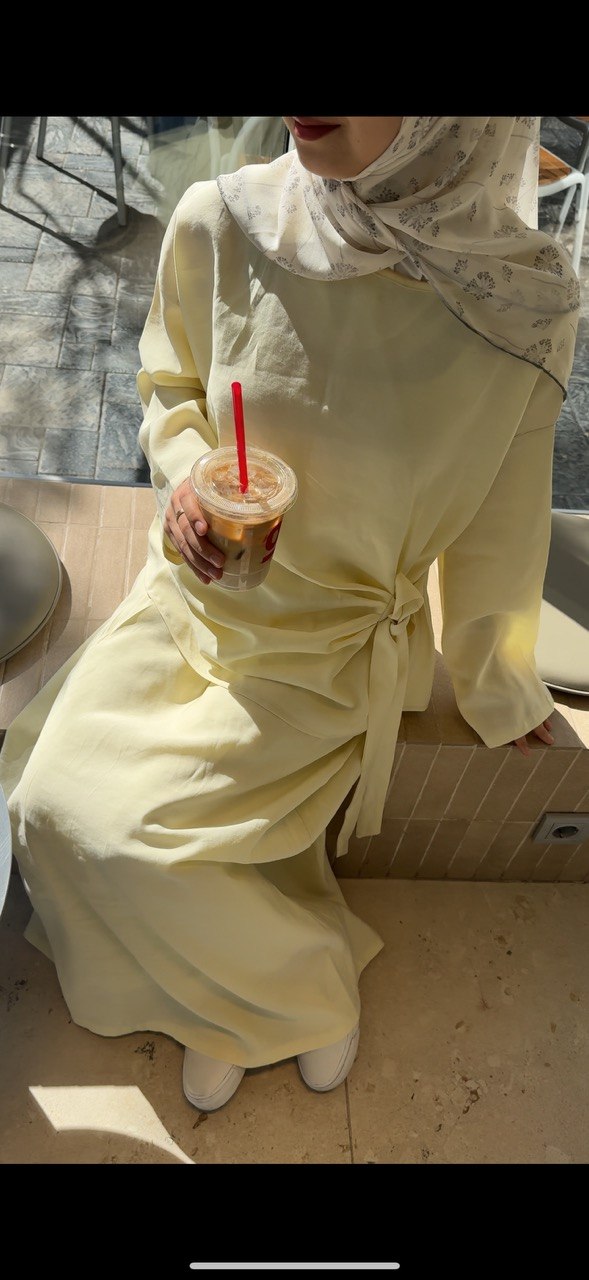 Размер: стандарт 44-48
Ткань: варенный купра
Цена: 1450...