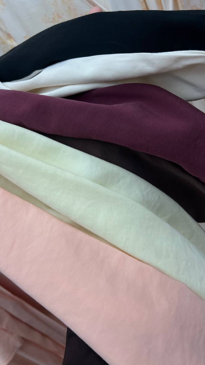 Размер: стандарт 44-48
Ткань: варенный купра
Цена: 1450...