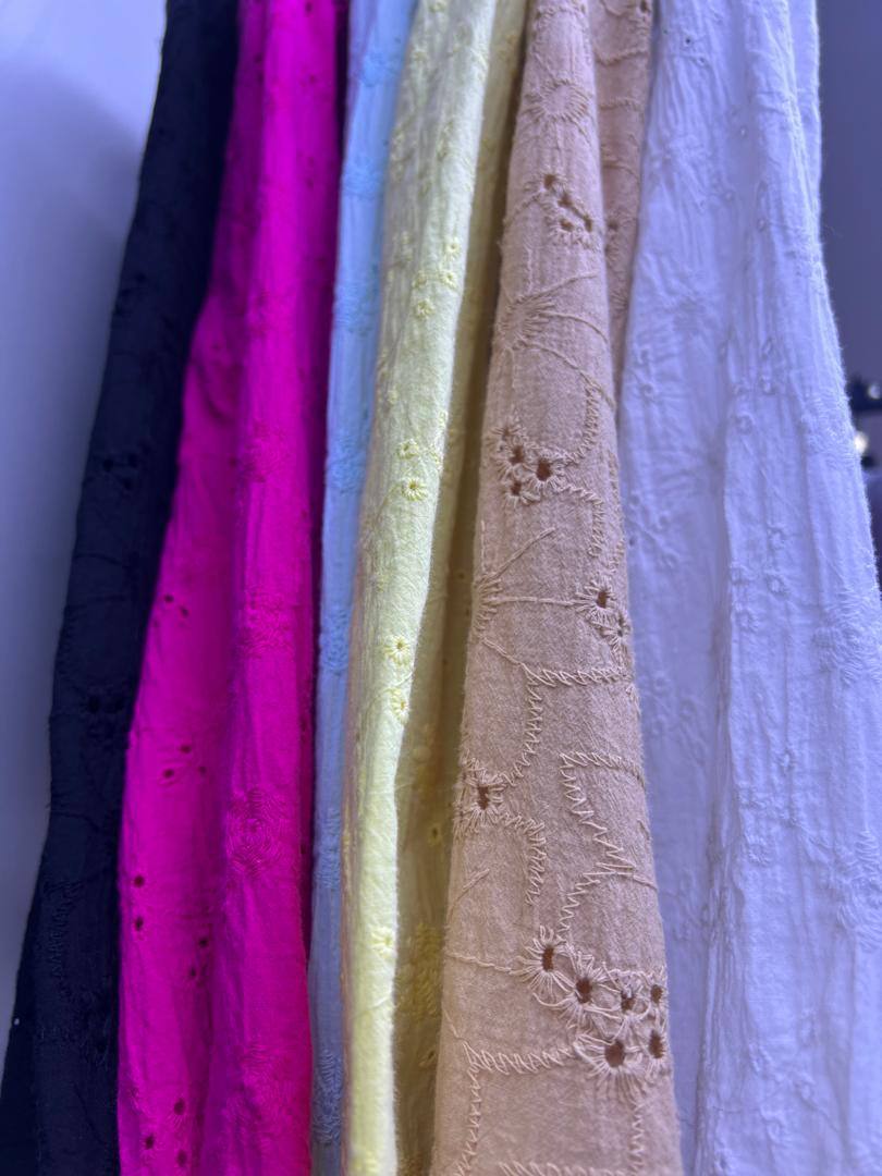 Комбез Штапель
42-48размер
100штук-+
Цена 190