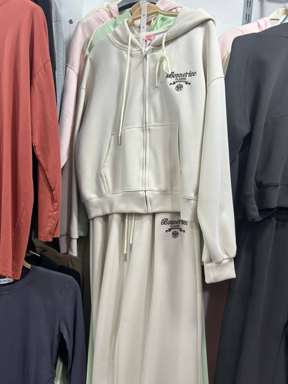 Привозной Гуанчжоу двойка 🔥
Размер:3xl-4xl-5xl (50-58)
...
