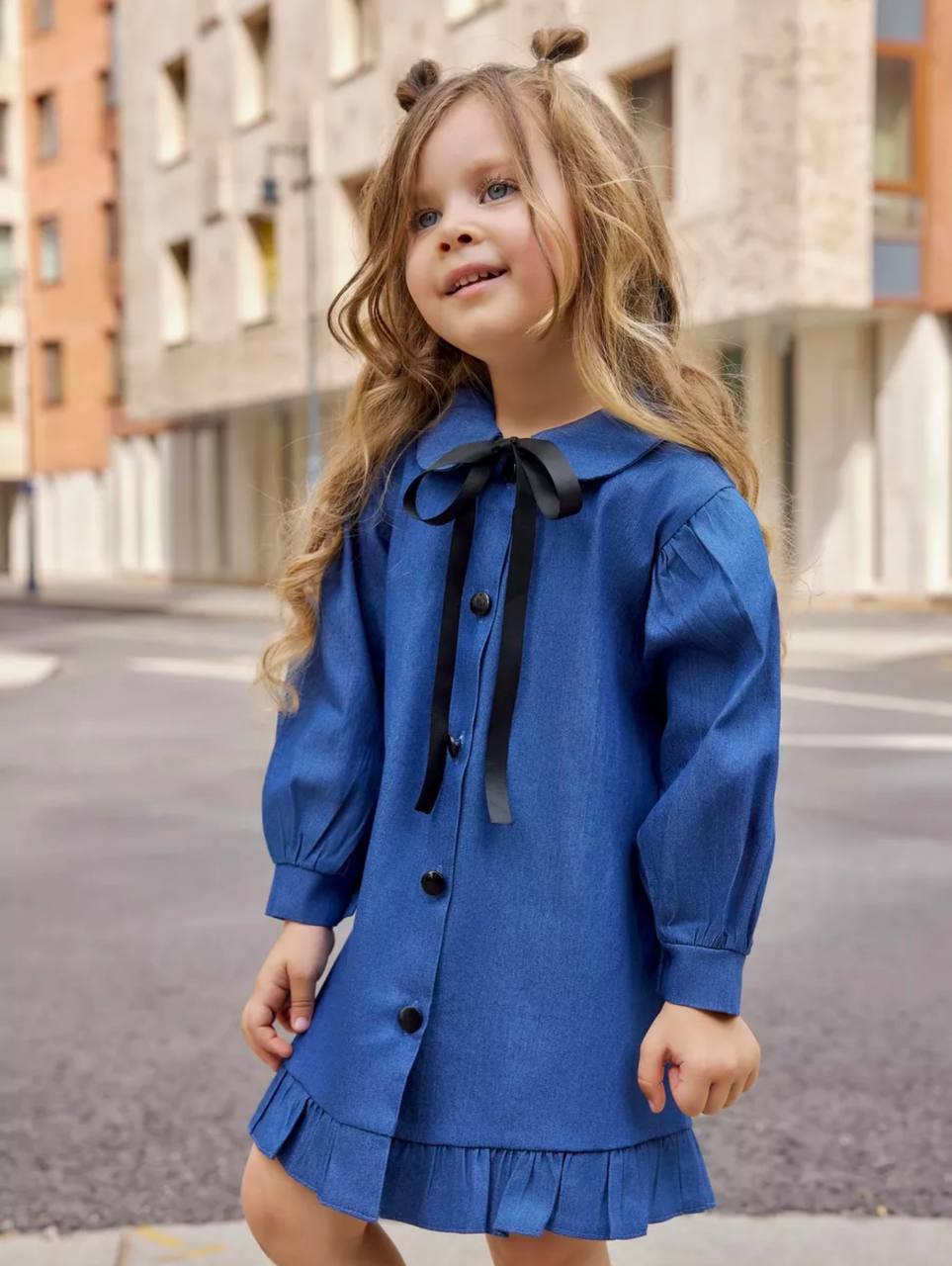 Платья изо л...