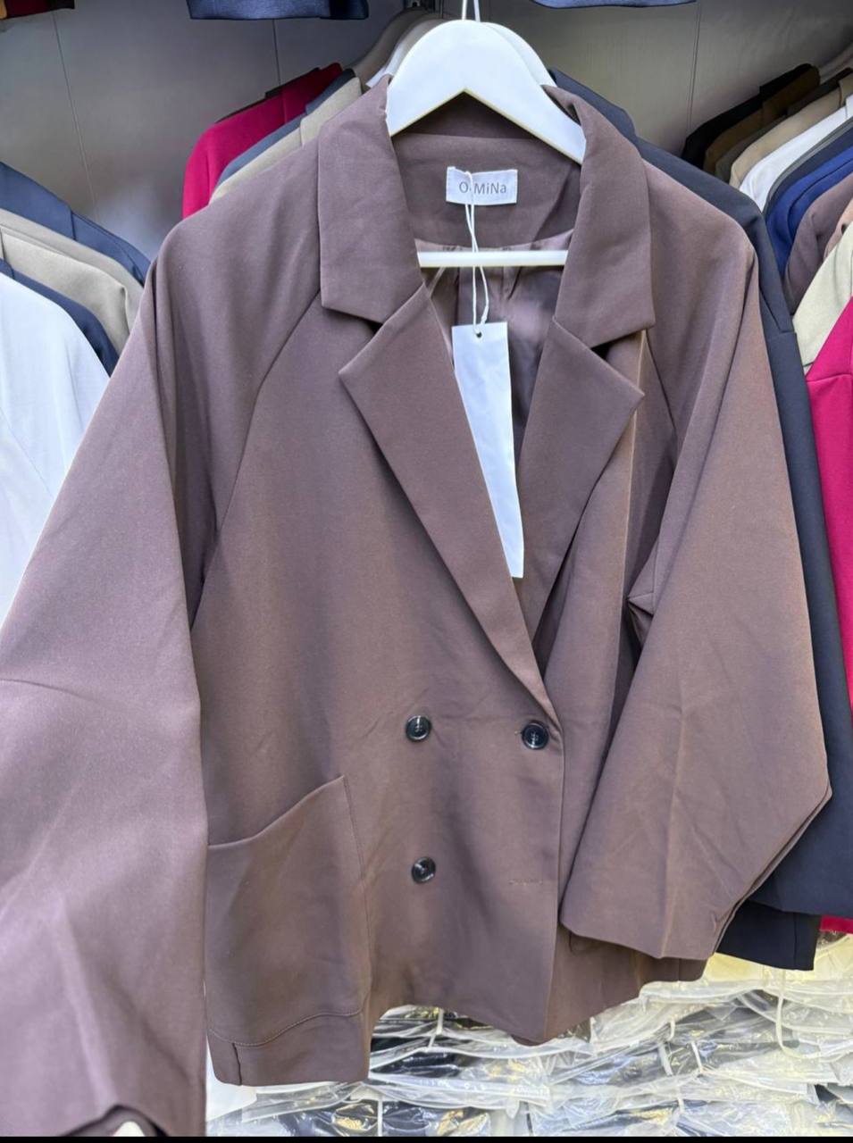 Оверсайзный пиджак — стильная база для современных обра...