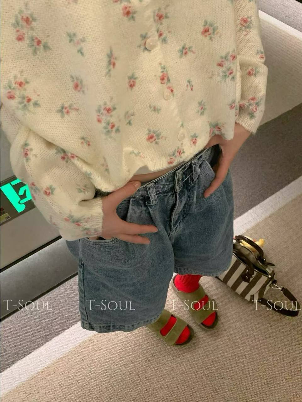 Получили нежный кардиган в цветочек 🌸