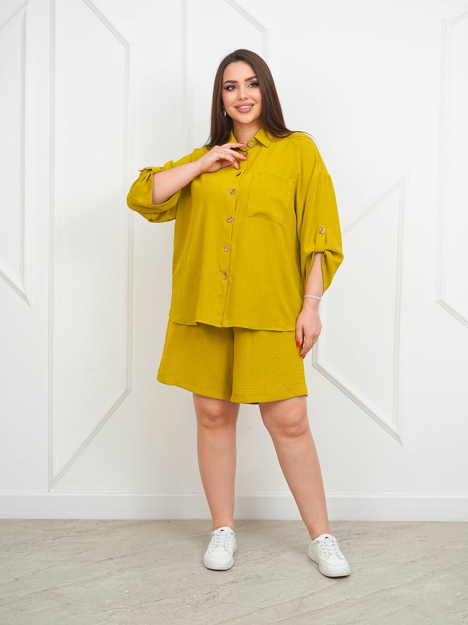 Получили костюм 
Рубашка + шорты 
Размерный ряд 50-52-5...