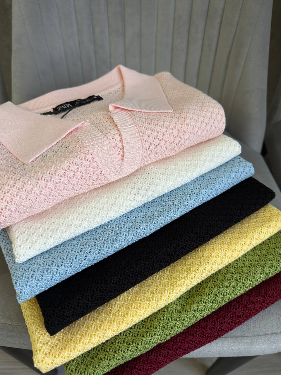 Футболка под Hermes
Вышитая лошадка — стильный акцент ✨...