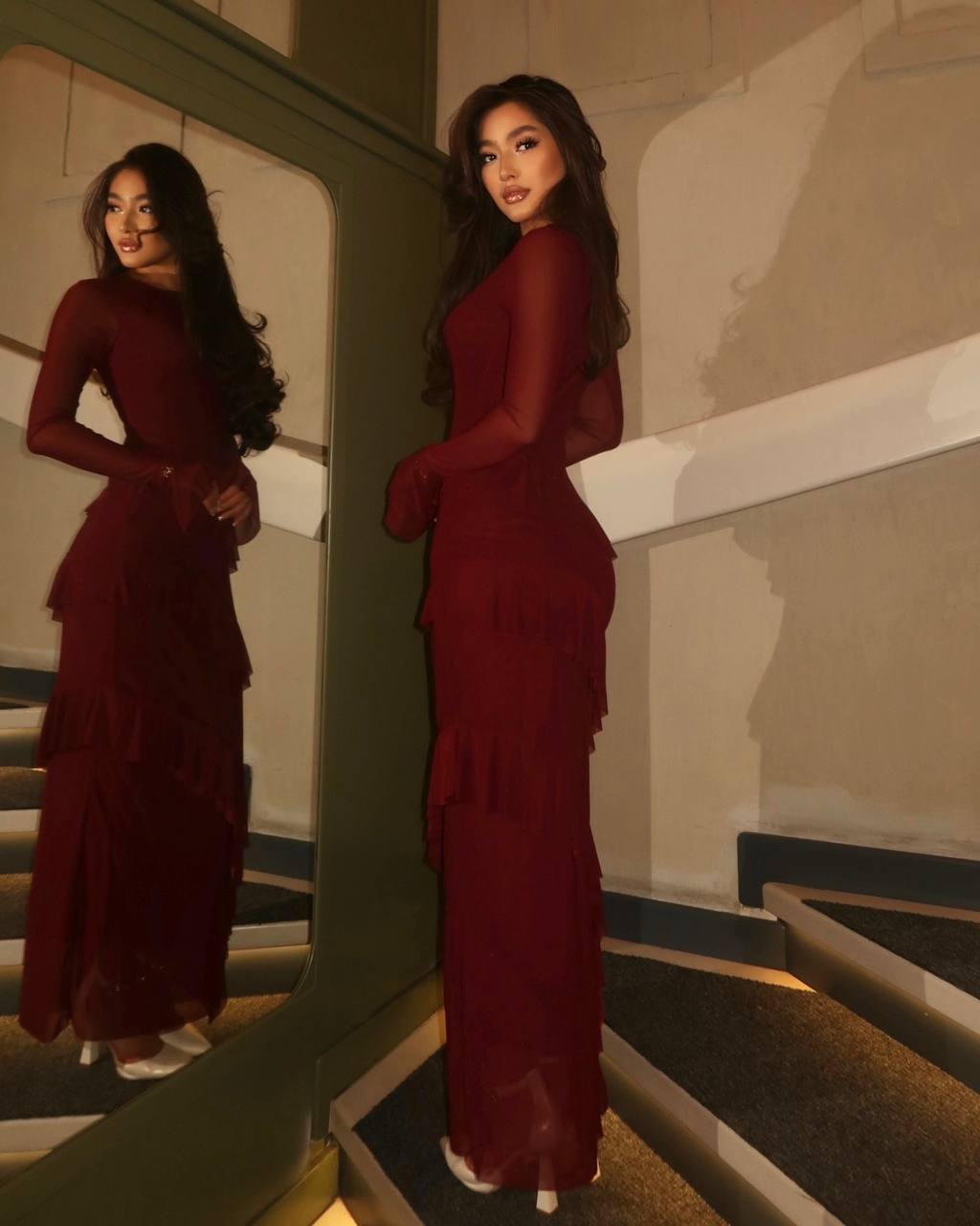 Элегантное платье с воланами