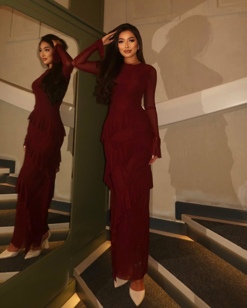 Элегантное платье с воланами