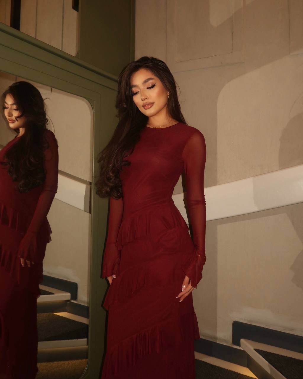 Элегантное платье с воланами