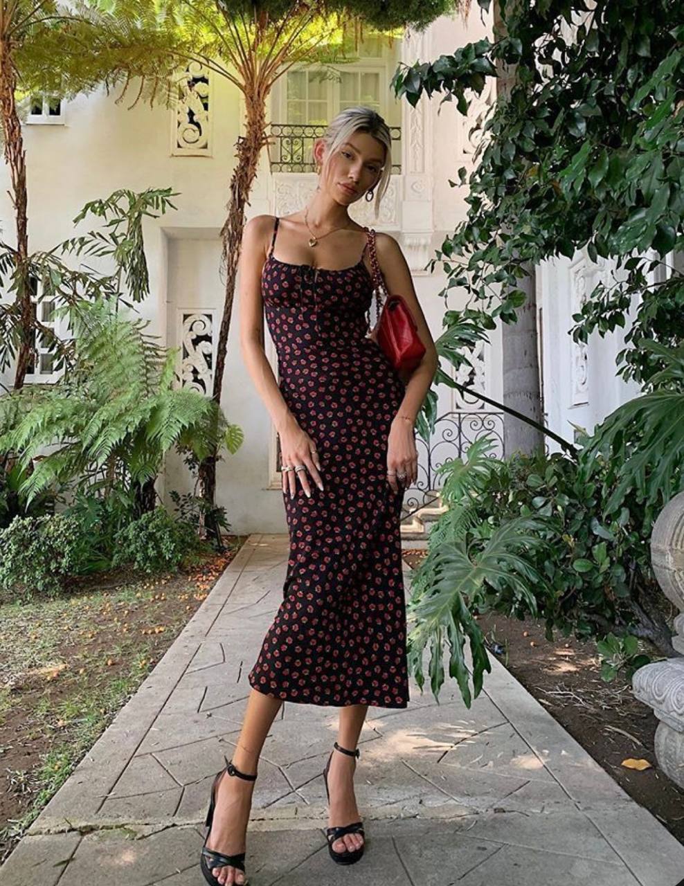 В наличии 😍
Супер лёгкое , прямого кроя крестьянка 🔥
Цв...