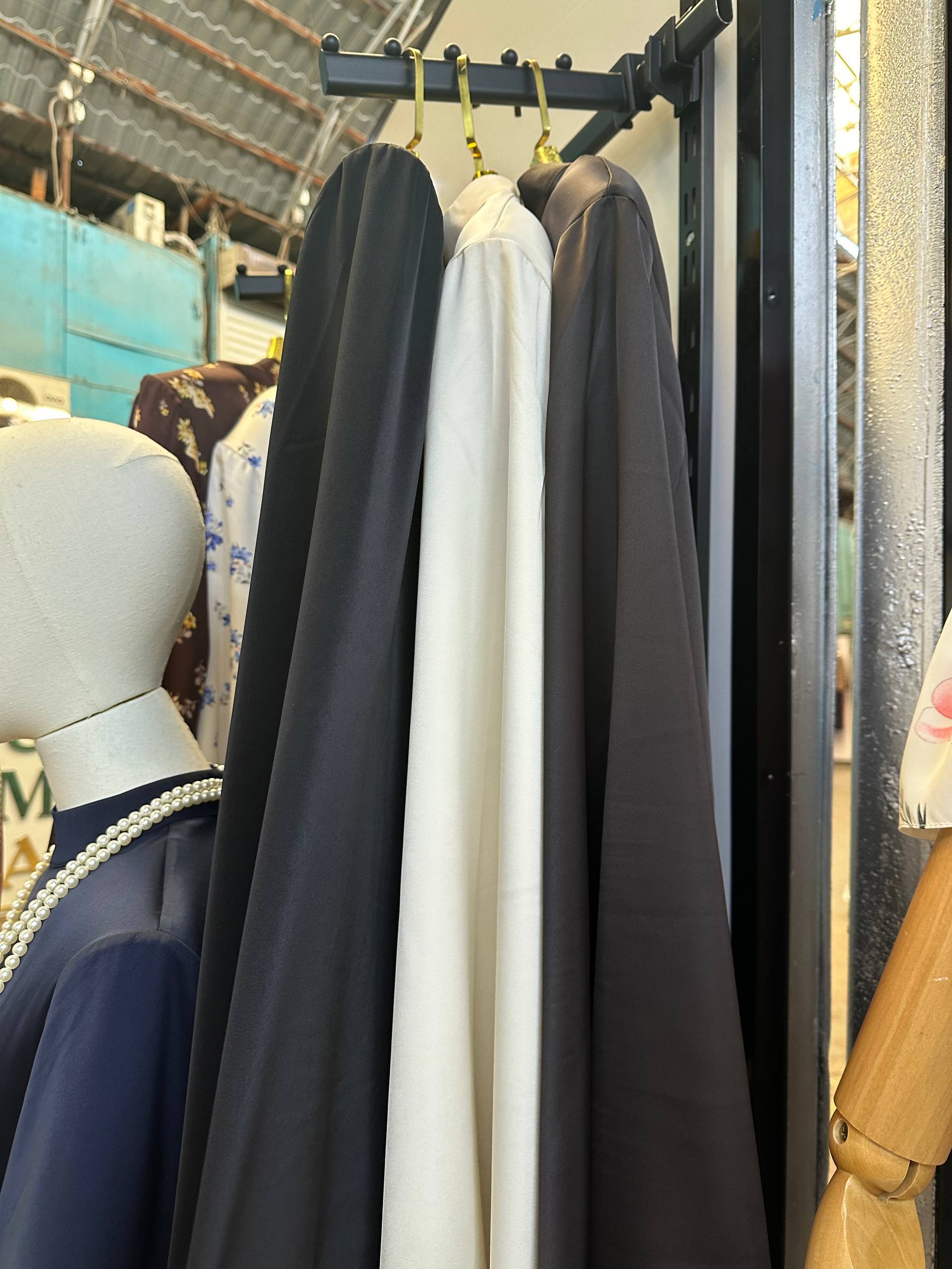 Элегантная двойка
Свободный верх и юбка макси создают у...