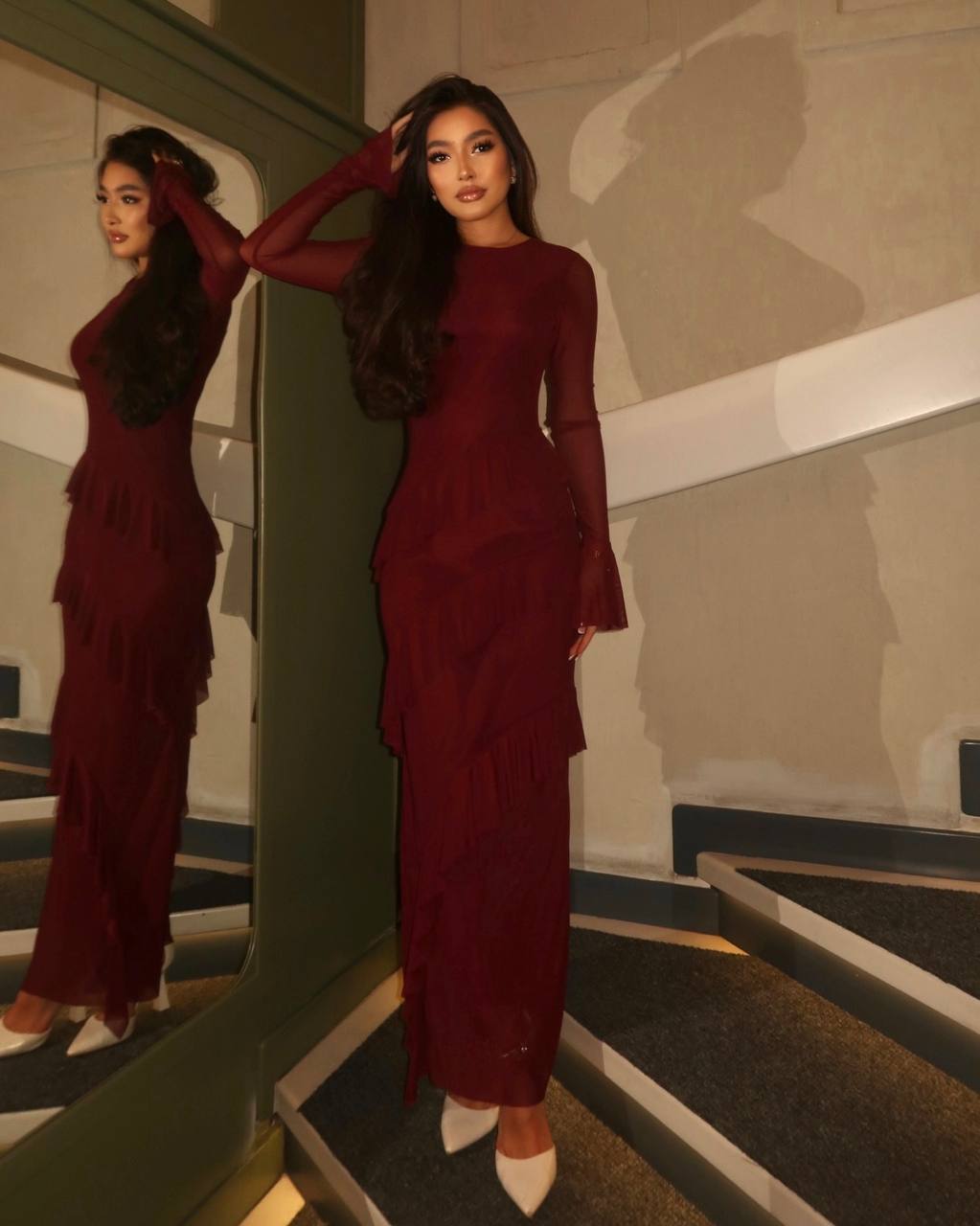 Элегантное платье с воланами
Лёгкое, женственное и очен...