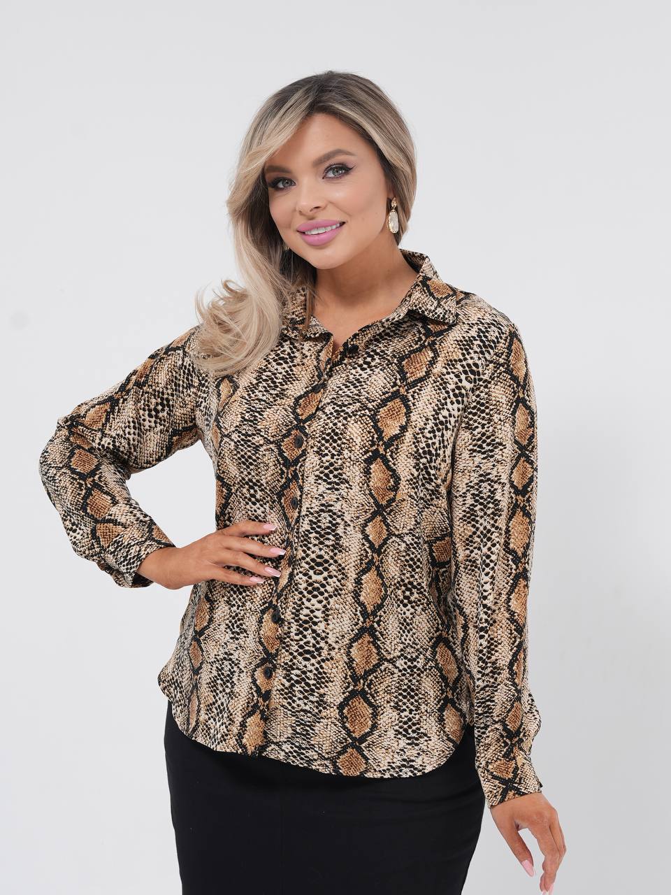 Рубашка с ак...