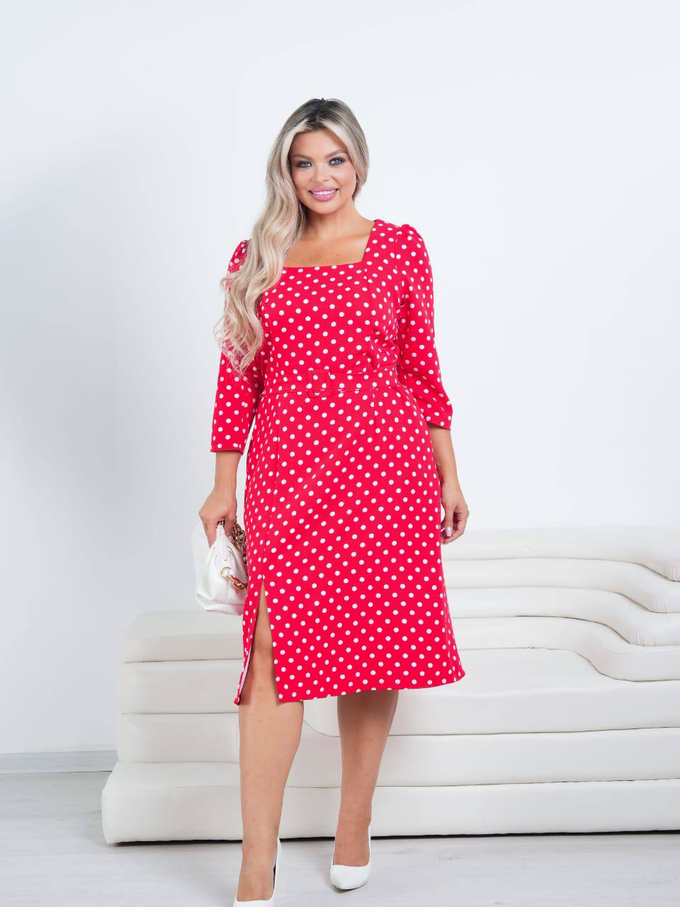 Платье-футля...