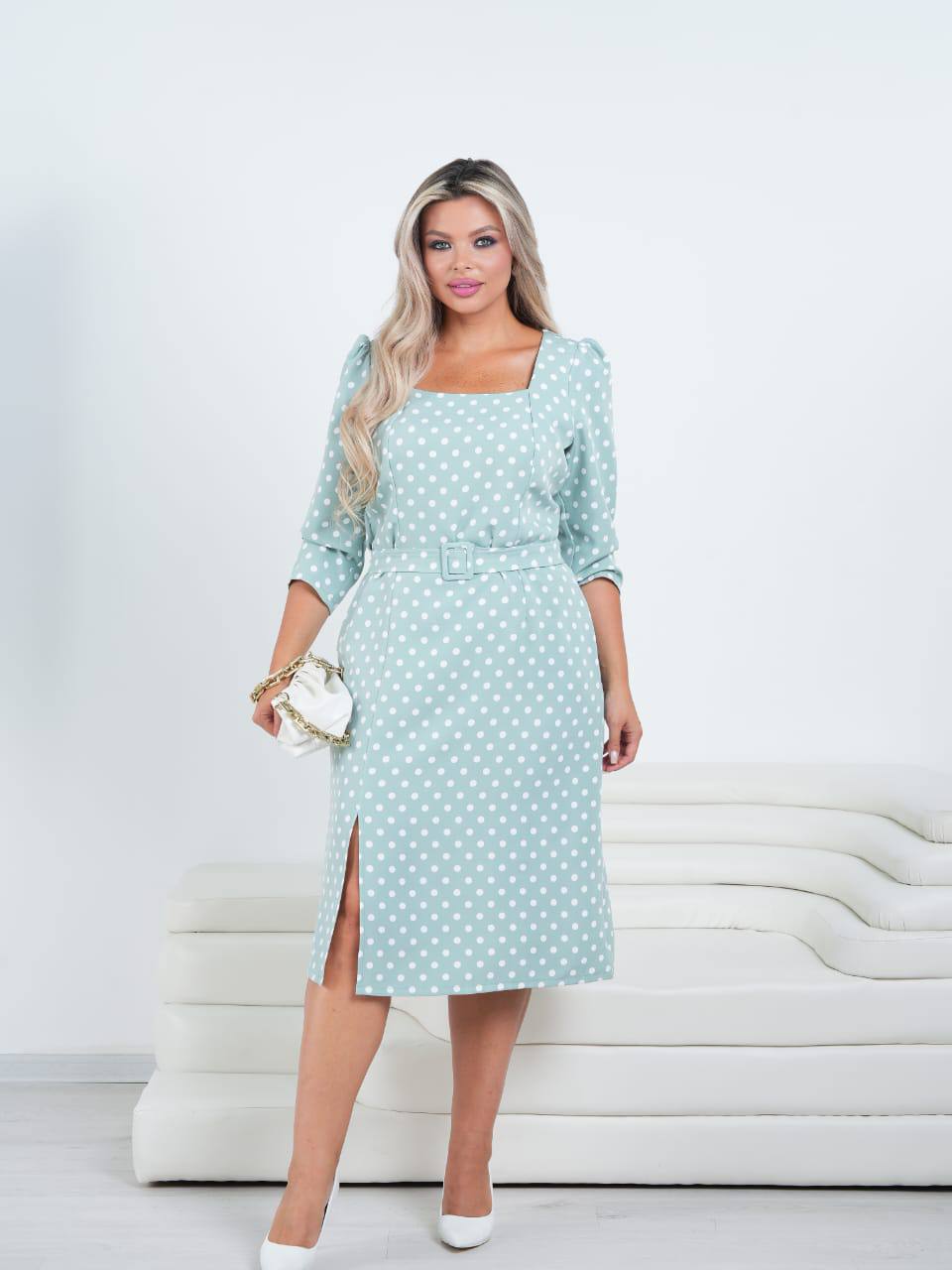 Платье-футля...