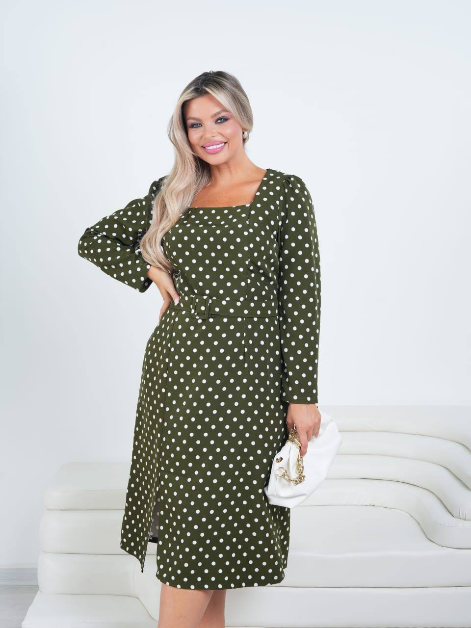 Платье-футля...