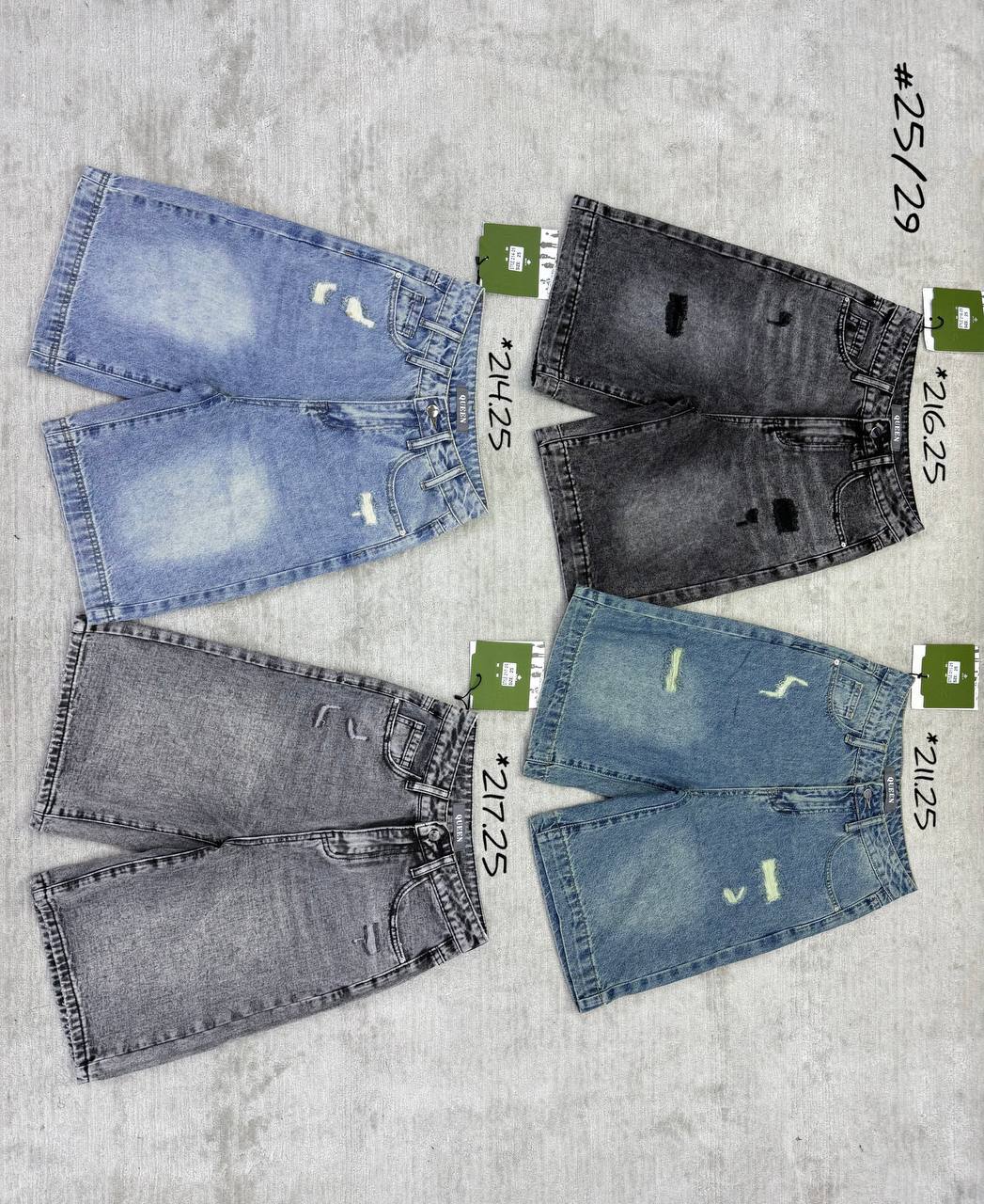 Модель:Шорты 
Размер:25/29
Ткань: Стрейч
Производство: ...