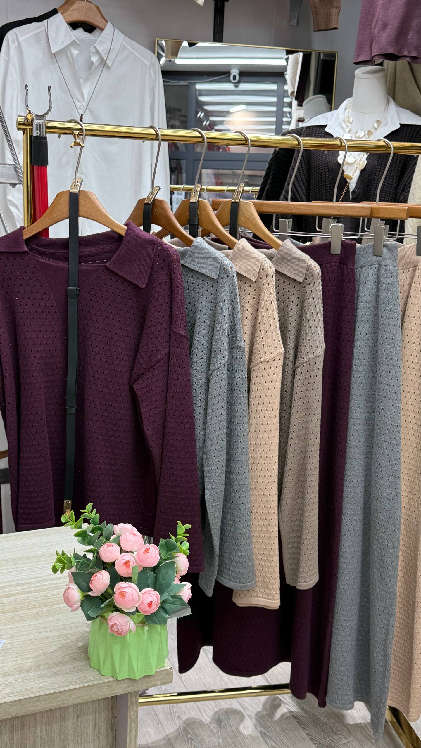 Двойка с юбк...