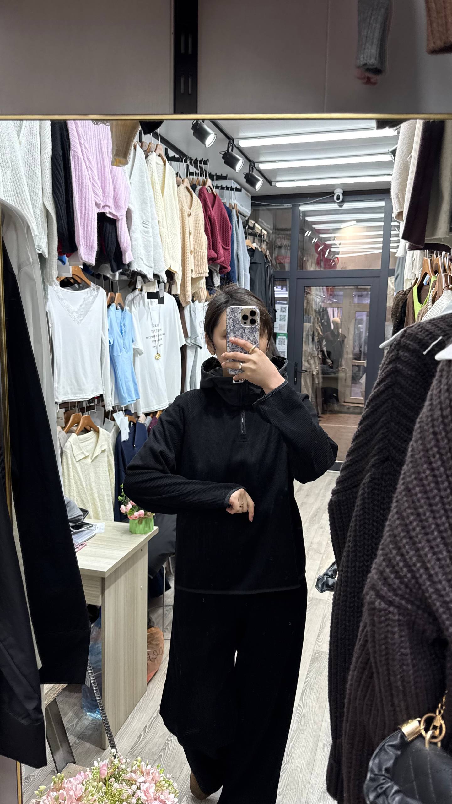 Идеальная чё...