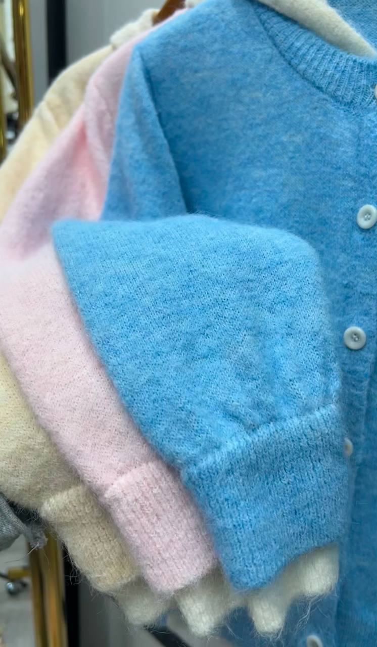 Кардиганы 🌸
Размер:стандарт 🌸
Цена:800сом🌸