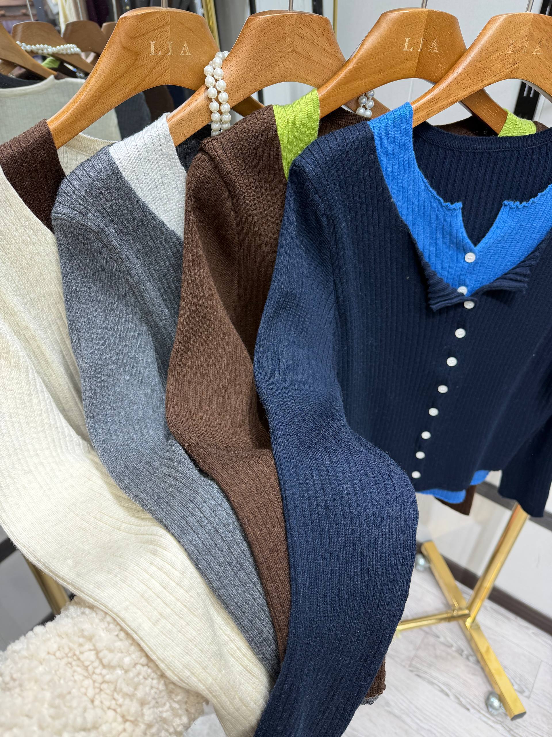 Базовые кардиганы в рубчик