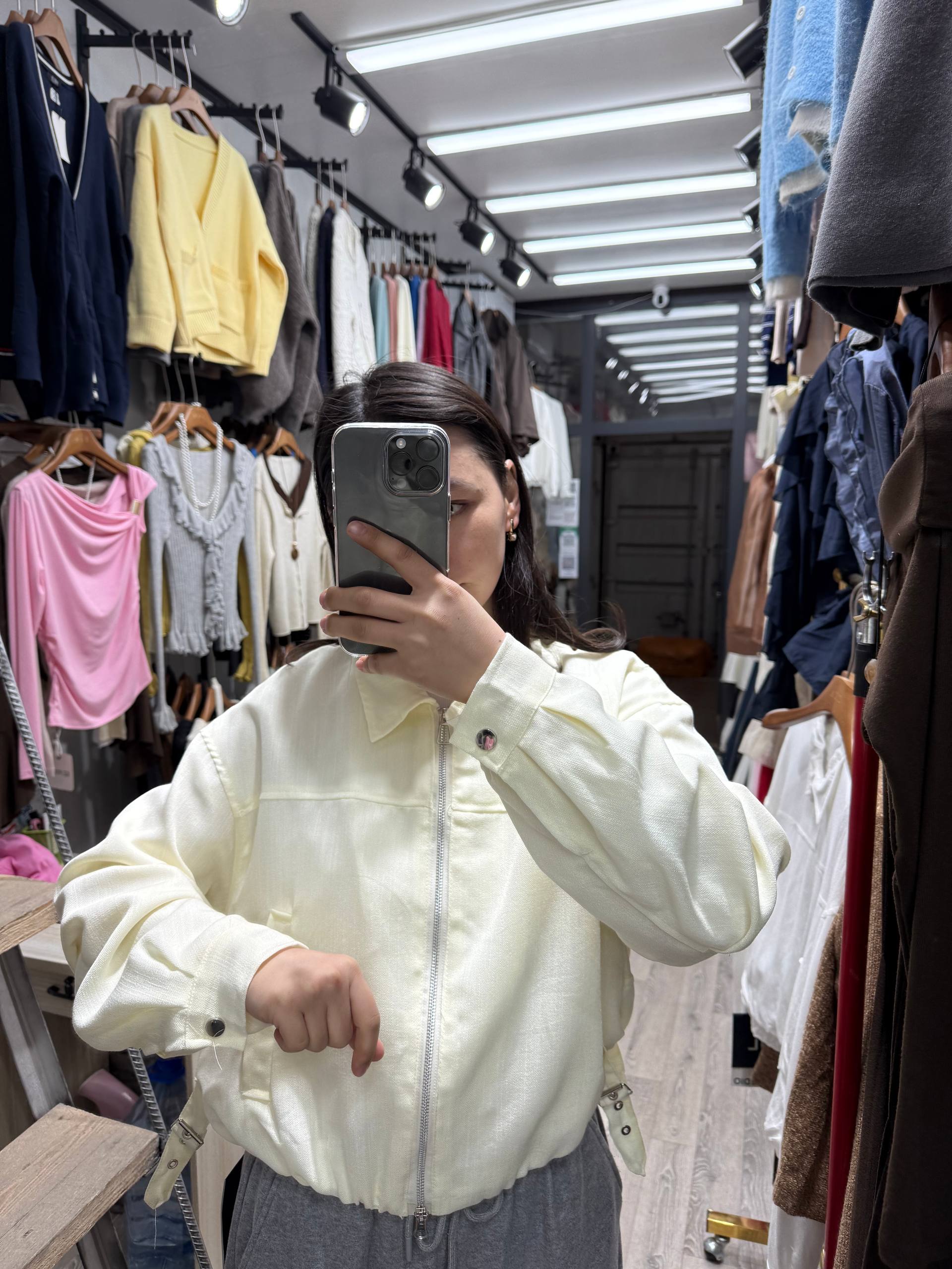 Бомбер 🔥
Размер:стандарт 🔥
Цена:1500сом🔥