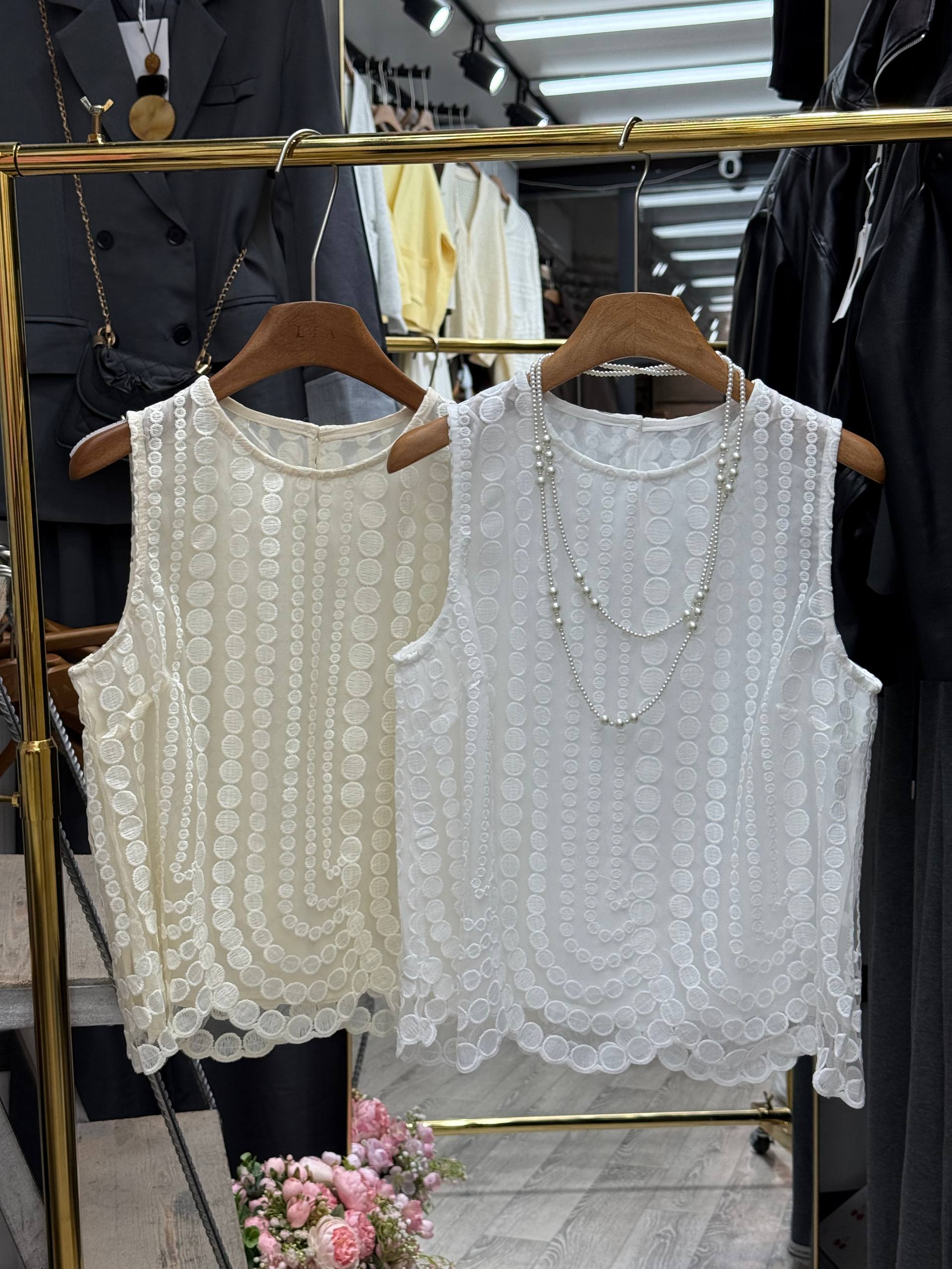 Нежный кружевной топ без рукавов
Размер: стандарт 
Цена...