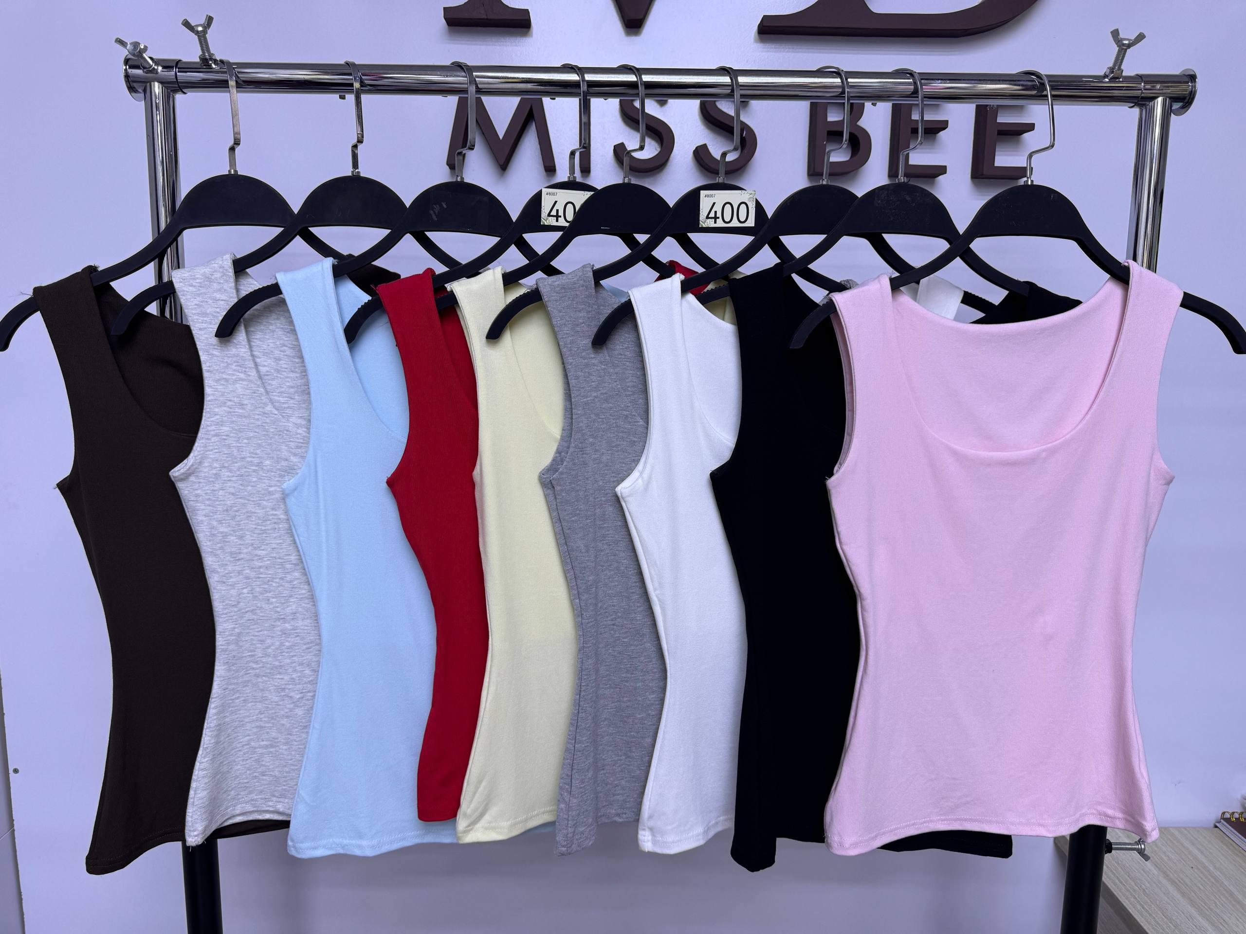 Стильная белая майка
    Must-have в каждом гардеробе 🤍...