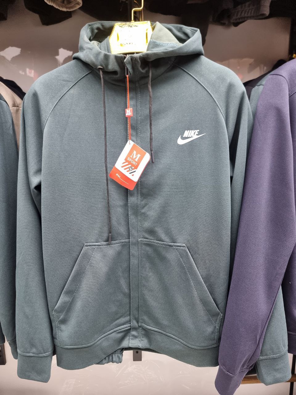 Костюм спорт...