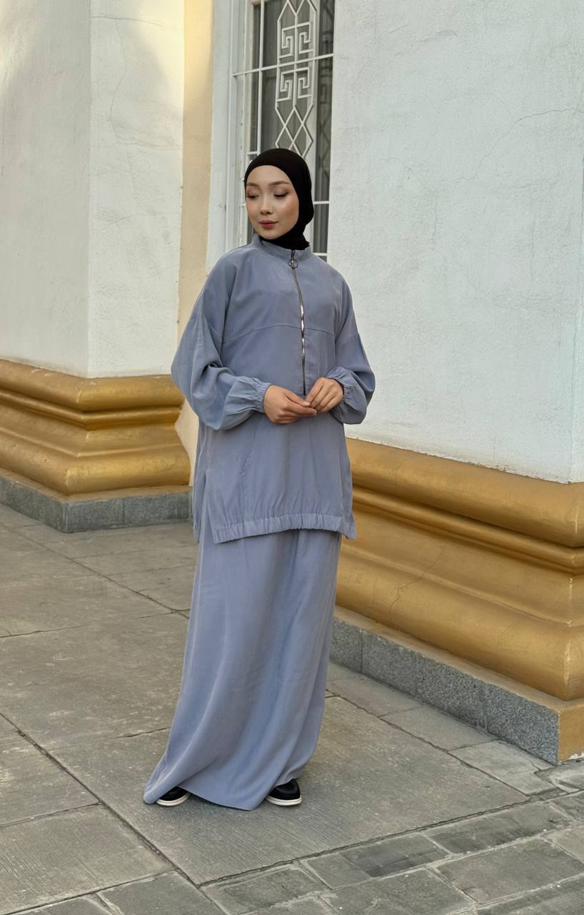 Снова в наличии 
Практичная удобная на весну и на лето ...