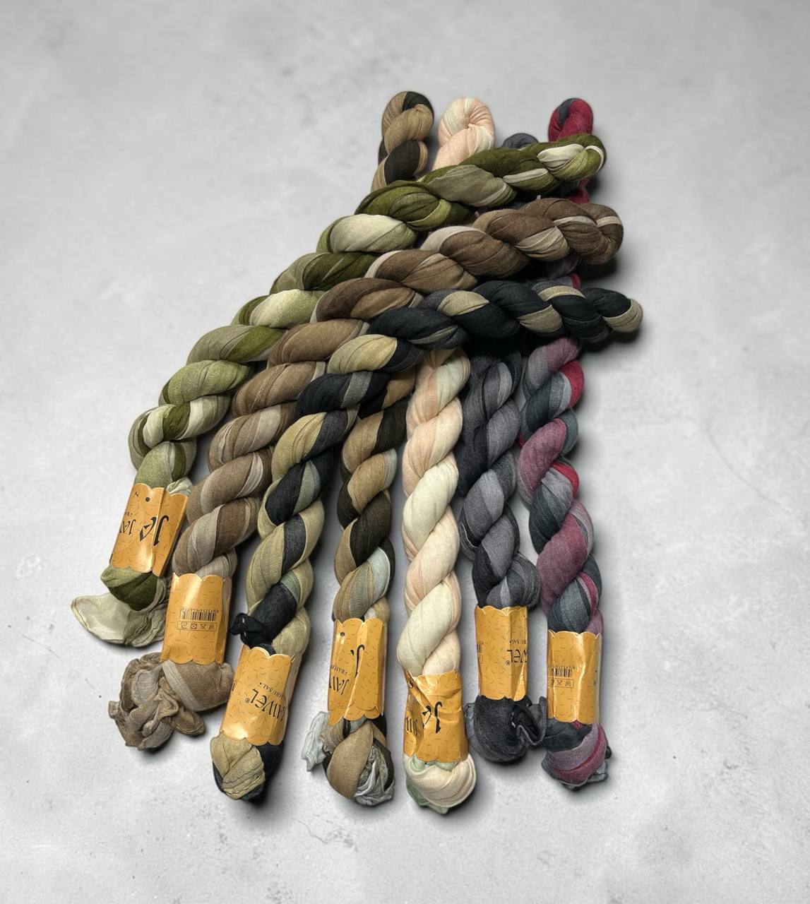 Новинки к сезону 🌷
Шарфы Жоржет с ручной подгибом 🧣
Раз...