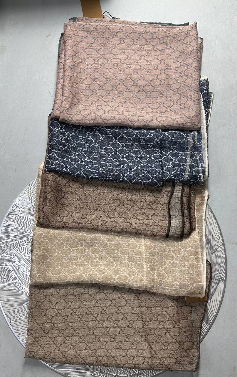 Палантин тонкий шарф Жоржет подбренд ☝️
Размер 180/70 📏...