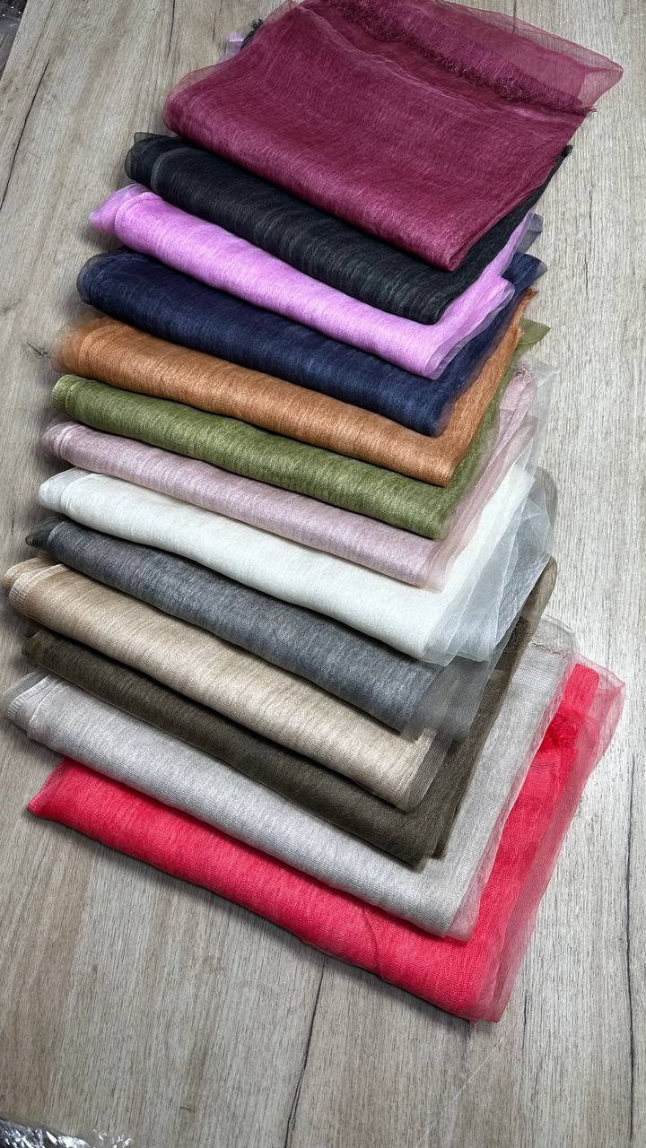 Получили новинки к сезону! 🌟
Палантины из мягкого льна ...