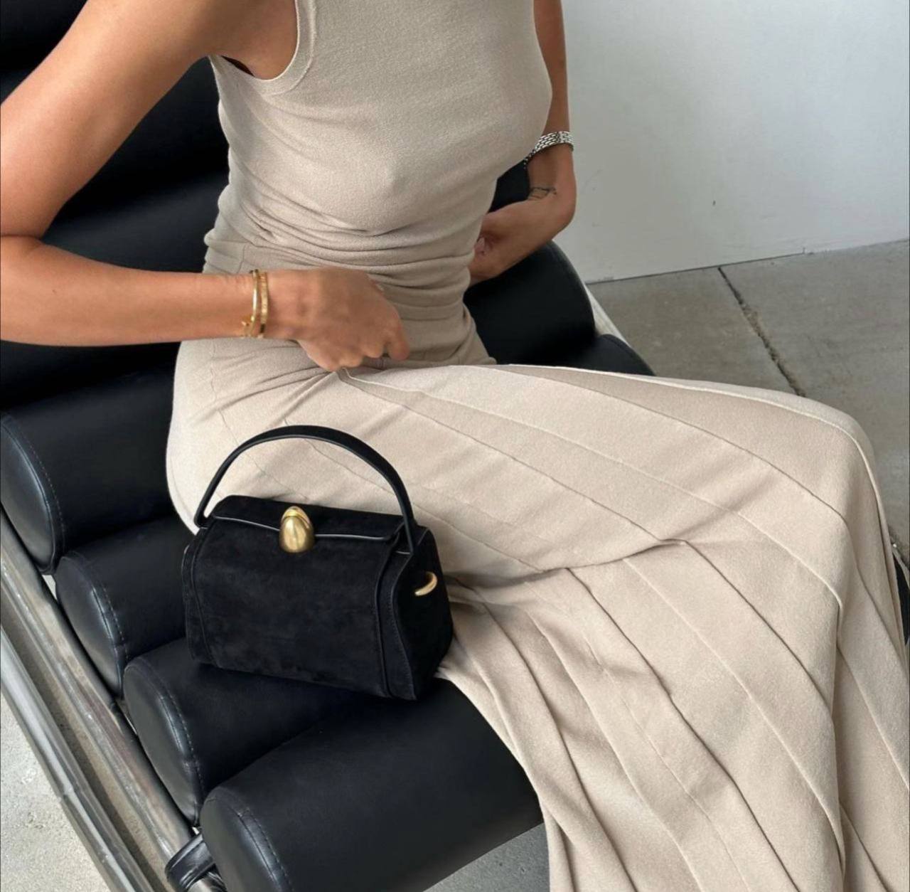 🔝🅝🅔🅦  🅒🅞🅛🅛🅔🅒...