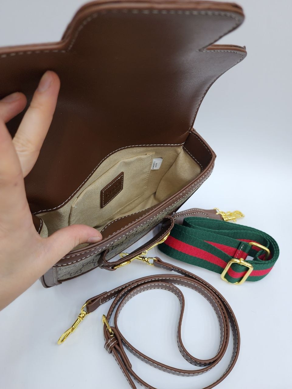 GUCCI 
Цена:...