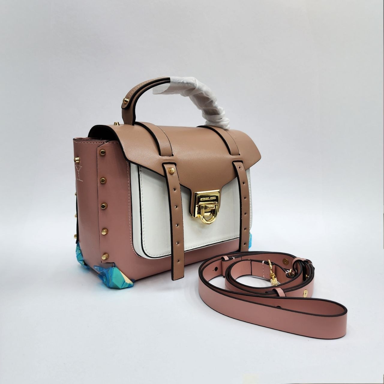 Мк MICHAEL KORS 
Цена: 3000 сом
Размер: 22×20×10 см
Арт...
