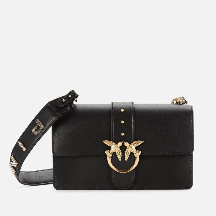 PINKO 
Цена: 2600 сом
Размер: 27×16×8 см
Артикул:
Преми...