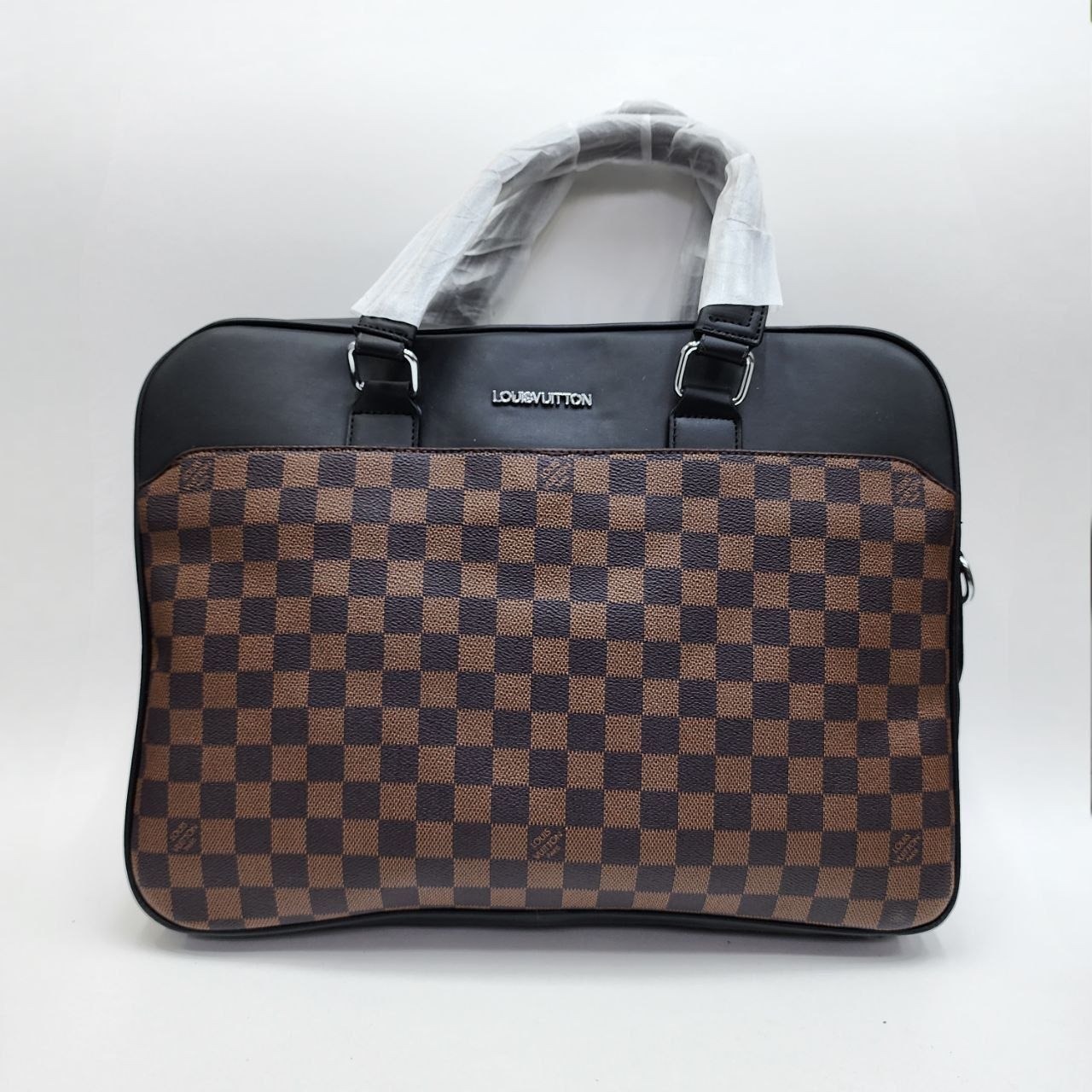 Бренд: LV LOUIS VUITTON 
Цена: 2200 сом
Размер: 40×29×7...