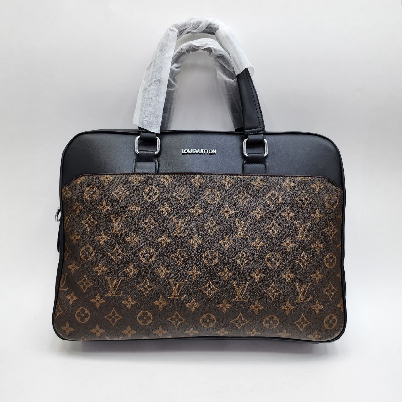 Бренд: LV LOUIS VUITTON 
Цена: 2200 сом
Размер: 40×29×7...