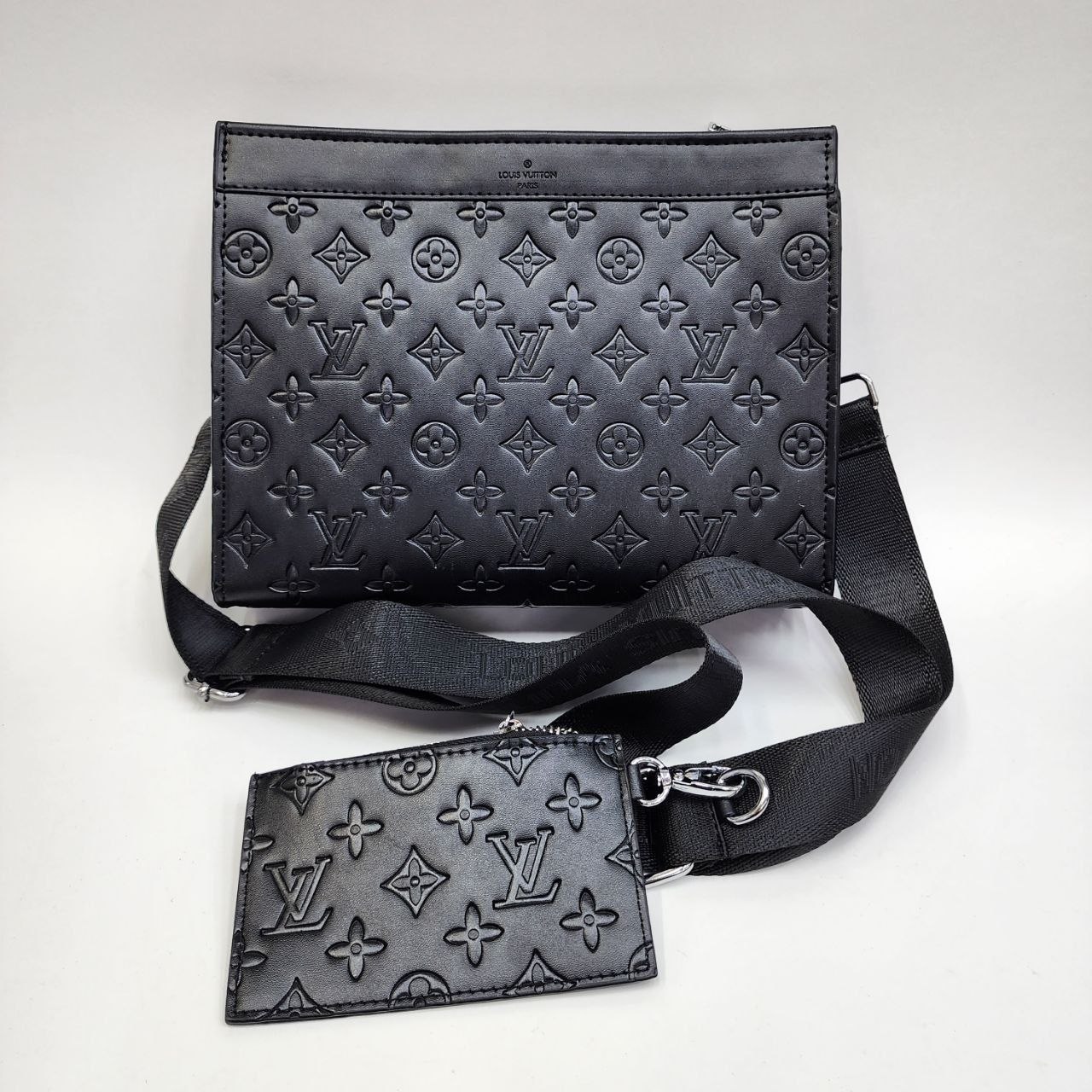 Бренд: LV LOUIS VUITTON барсетка клатч
Цена: 1900 сом 
...