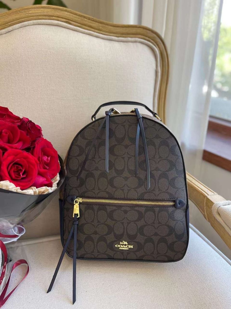 COACH Рюкзак 
Цена: 3200 сом
Артикул: 68010
Размер: 26 ...