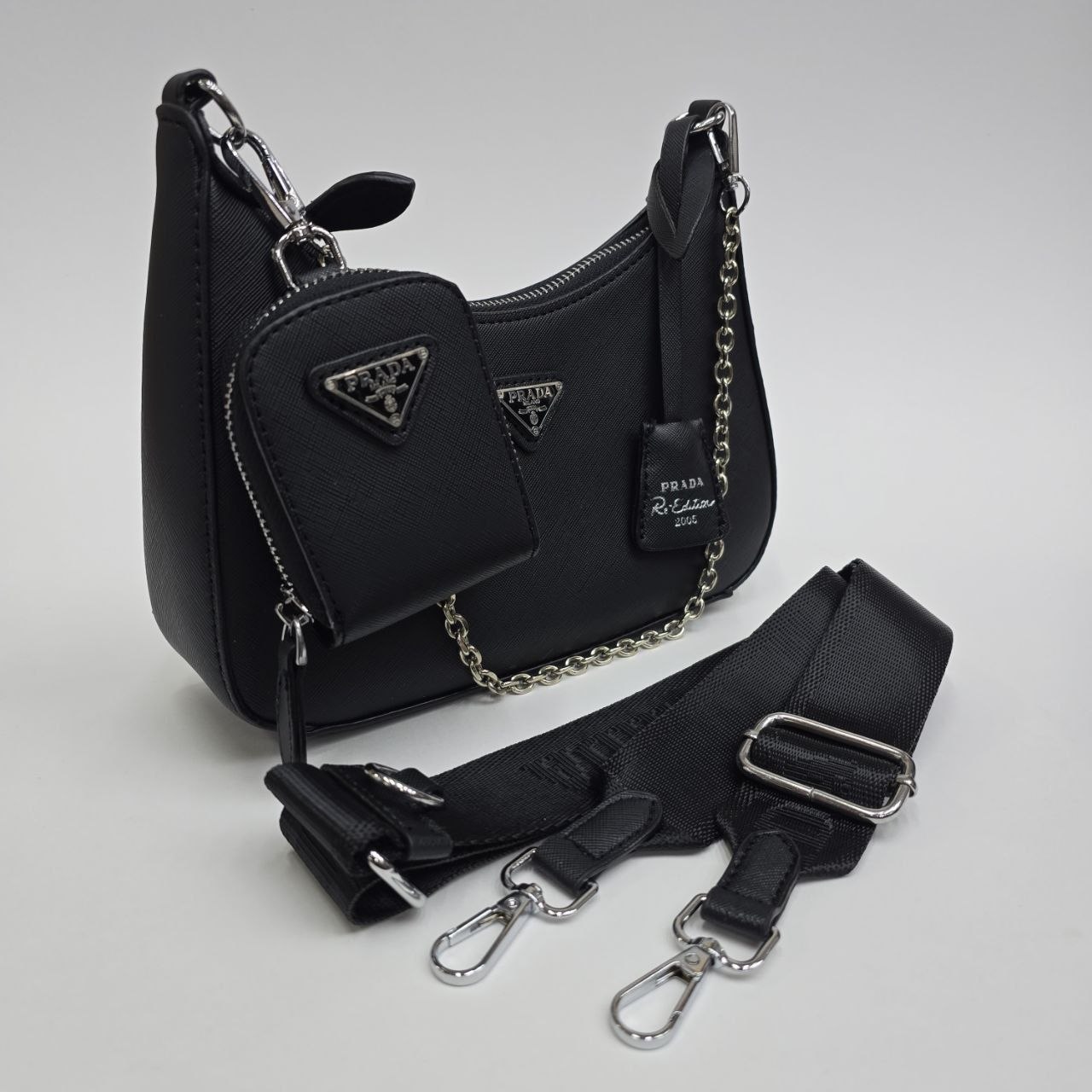 Бренд: PRADA...