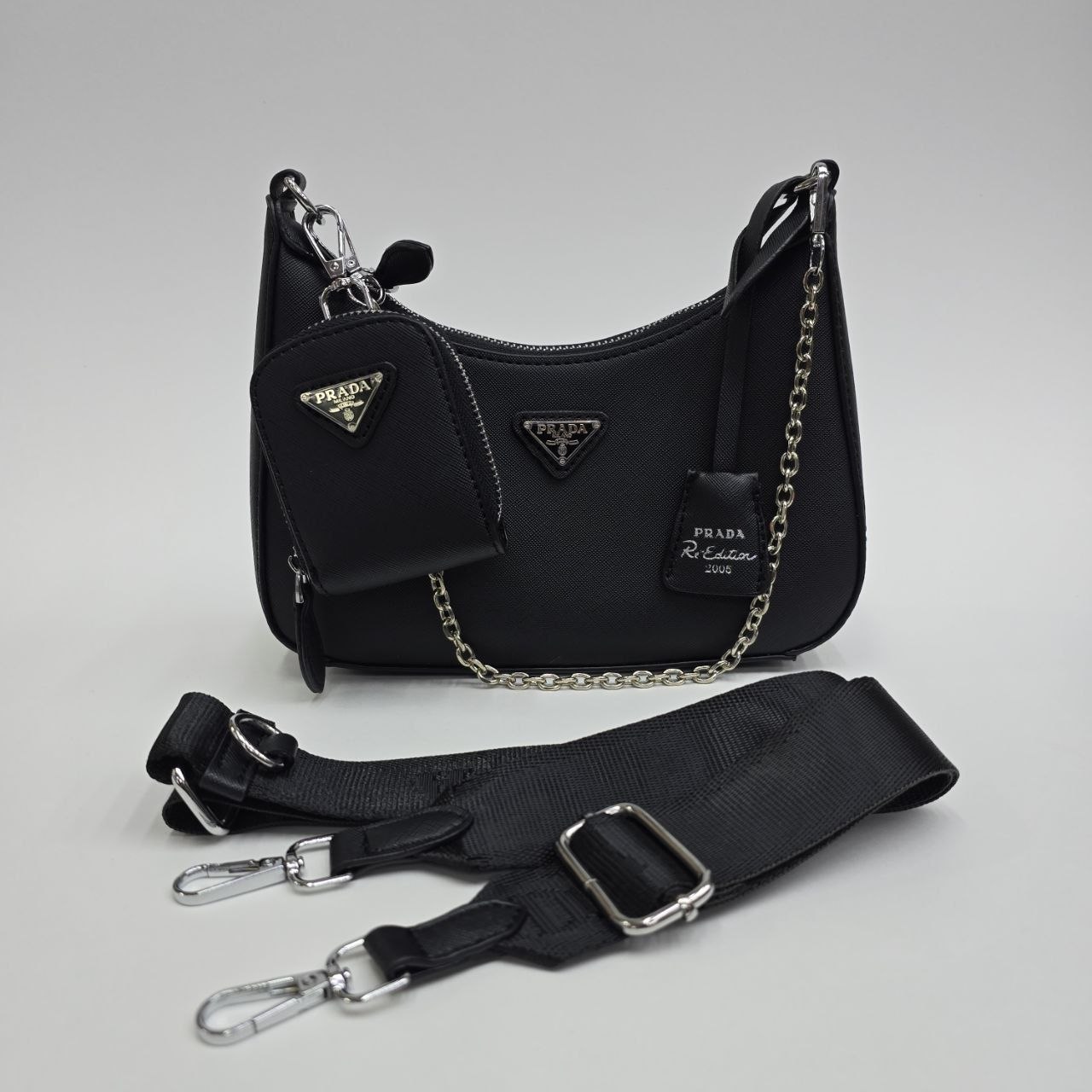 Бренд: PRADA...