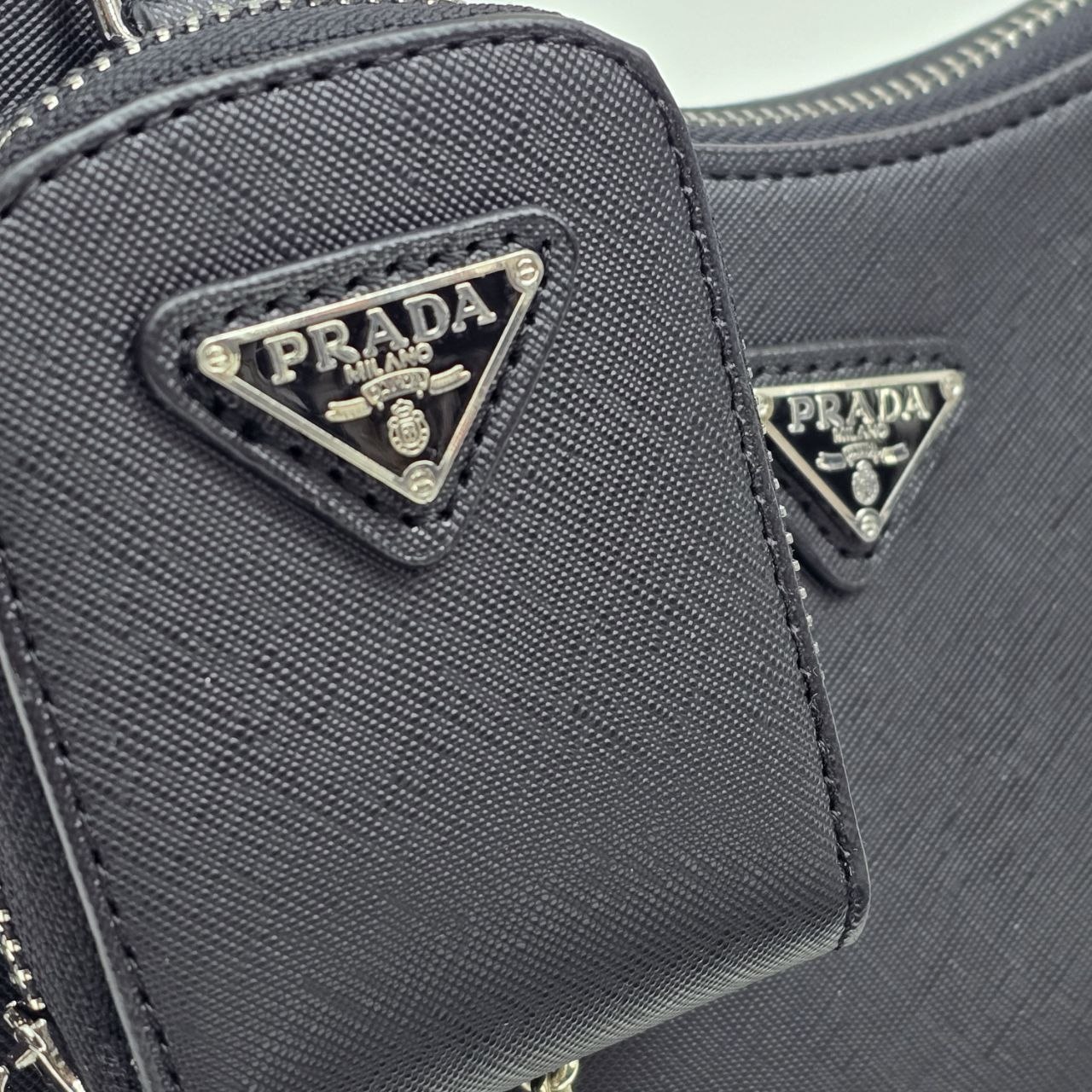 Бренд: PRADA...
