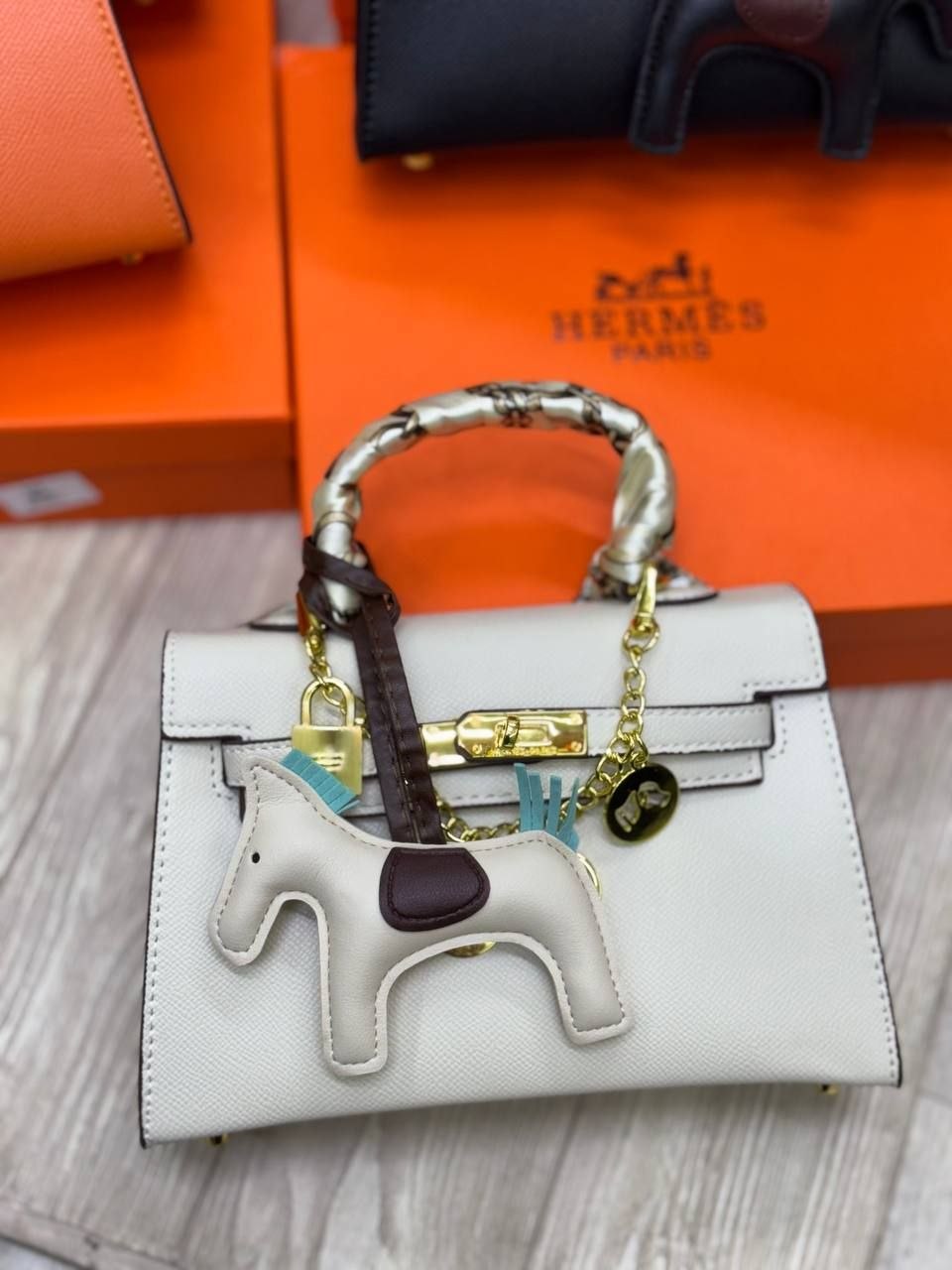 HERMES Kelly...
